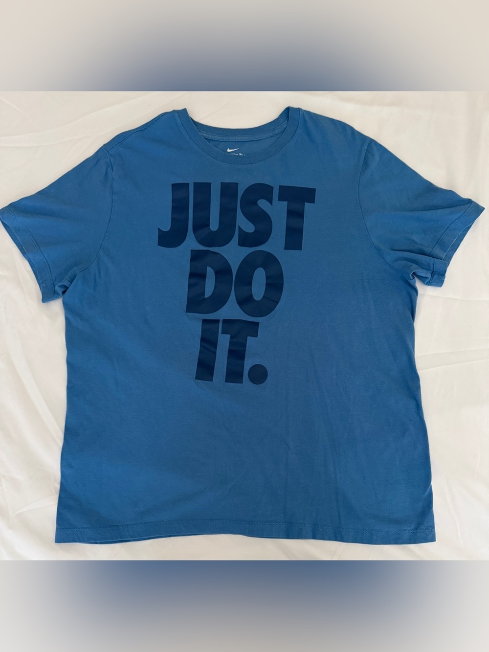 Nike Men's Blue Short-Sleeve Tee with Navy 'JUST DO IT.' Graphic, Size L